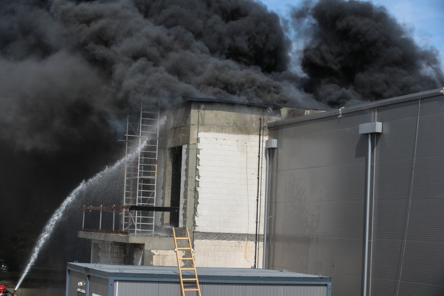 Akcja gaśnicza w Przecławiu /Marcin Bielecki /PAP