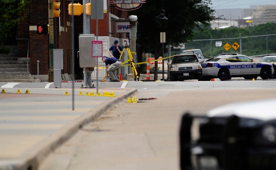 Akcja policji w Dallas /RALPH LAUER    /PAP/EPA