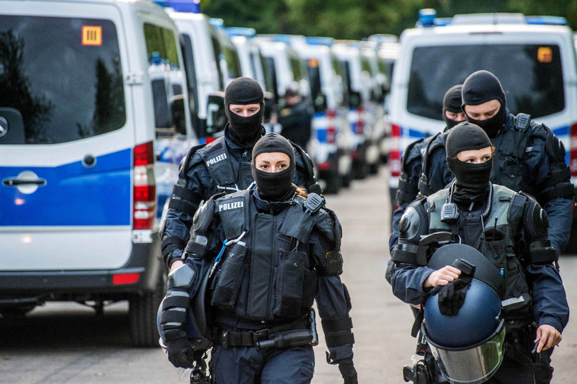 Akcja policji w niemieckim ośrodku dla uchodźców /KOHLS/SDMG /PAP/EPA