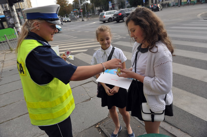 Akcja policji z okazji rozpoczęcia roku szkolnego /Marcin Bielecki /PAP