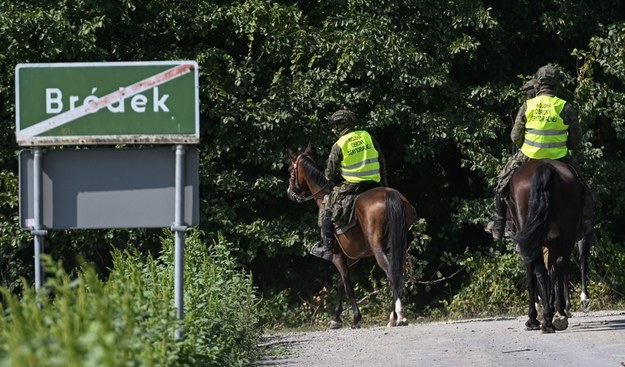 Akcja poszukiwania rosyjskiego obiektu powietrznego w okolicach miejscowości Bródek /Wojtek Jargiło /PAP