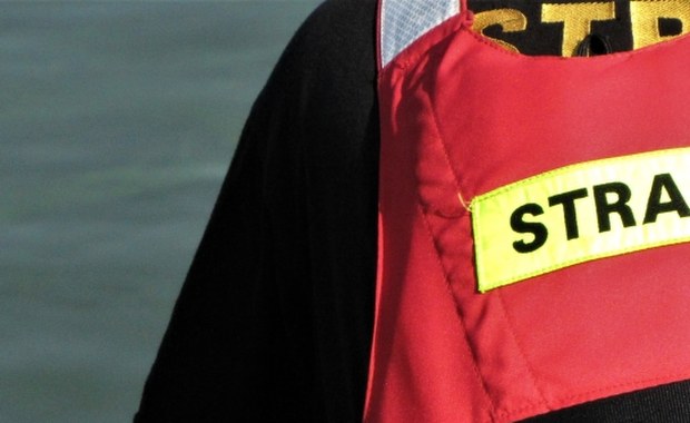 Akcja poszukiwawcza na jeziorze Gielądzkim. Wędkarz wypadł z łodzi