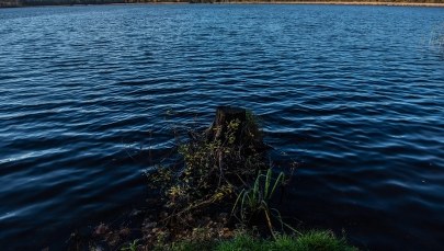 Akcja ratownicza na Bełdanach. Mężczyzna wyskoczył z łódki i nie wypłynął