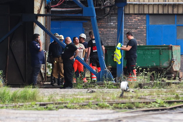 Akcja ratownicza po wstrząsie w KWK Ruda Ruch Bielszowice /Zbigniew Meissner /PAP