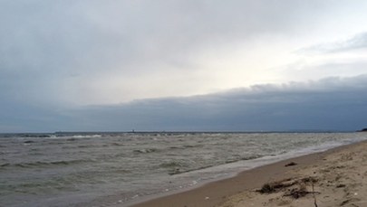 Akcja ratownicza w Międzyzdrojach. Nie udało się odnaleźć mężczyzny, który zniknął pod wodą