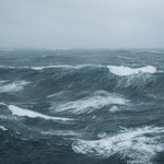 Akcja ratunkowa na Bałtyku. Trwają poszukiwania marynarza