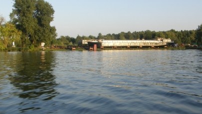 Akcja ratunkowa na jeziorze. Przewróciła się łódka z dwiema 17-latkami