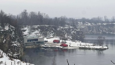 Akcja ratunkowa na krakowskim Zakrzówku. Kobieta utknęła na półce skalnej