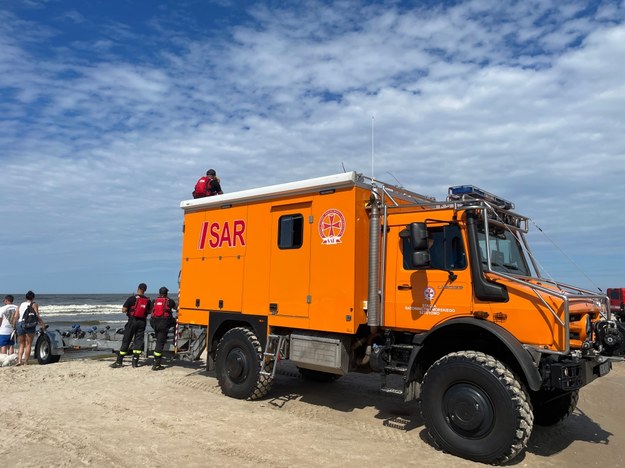 Akcja ratunkowa na plaży w Jantarze /Stanisław Pawłowski /RMF FM