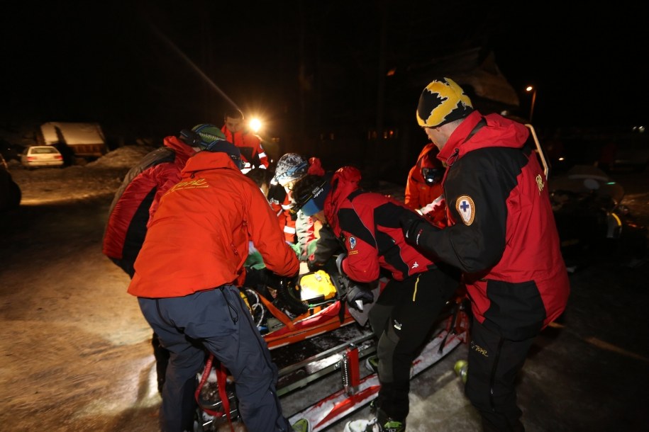 Akcja ratunkowa po zejściu lawiny /Maciej Pałahicki /RMF FM