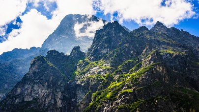 Akcja ratunkowa w Tatrach. Taternicy mieli problemy z zejściem