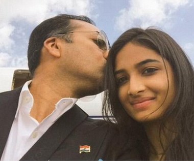 ​Akcja "Selfie z córką" robi furorę w Indiach