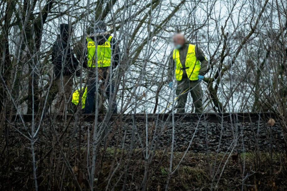 Akcja służb na torach kolejowych przy ul. Suchej w Poznaniu /Jakub Kaczmarczyk /PAP