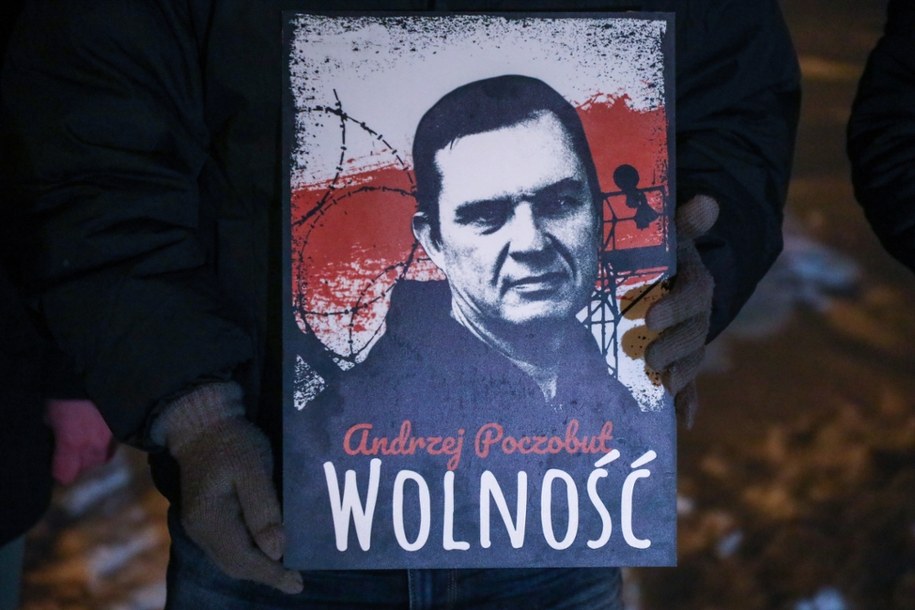 Akcja solidarności z Andrzejem Poczobutem, 26 stycznia 2026 r. na skwerze przy pomniku Jerzego Popiełuszki w Białymstoku. / 	Artur Reszko    /PAP
