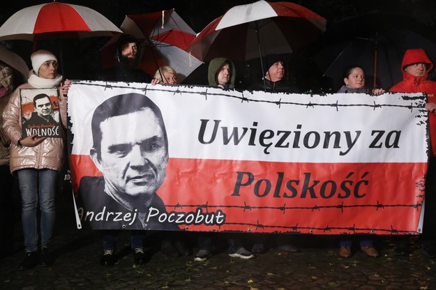 Akcja solidarnościowa w Białymstoku z więzionym na Białorusi Andrzejem Poczobutem /Artur Reszko /PAP