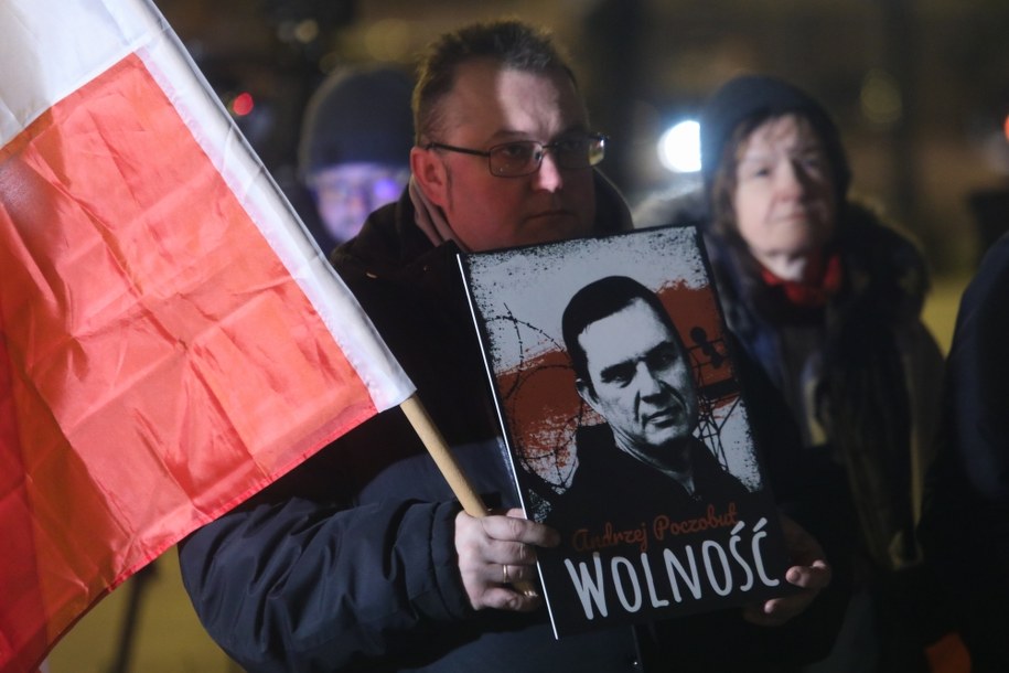 Akcja solidarnościowa z uwięzionym dziennikarzem i działaczem Związku Polaków na Białorusi Andrzejem Poczobutem /Artur Reszko /PAP
