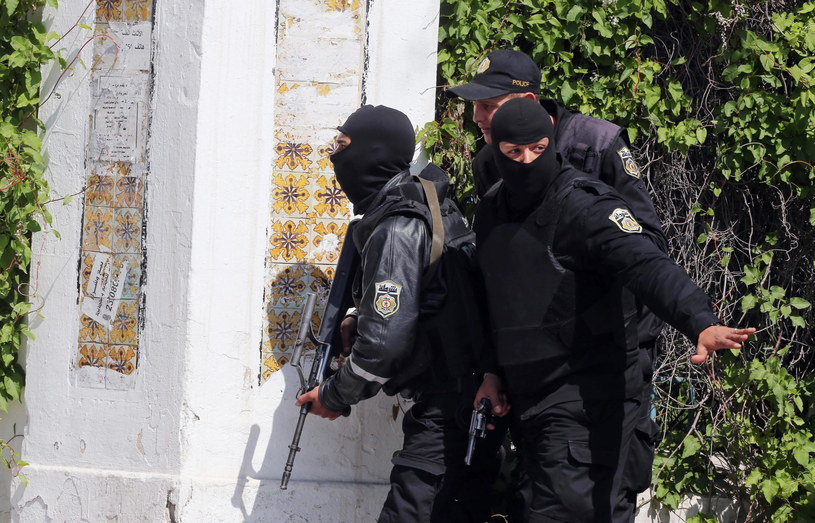 Akcja tunezyjskich służb specjalnych podczas wczorajszego zamachu /AFP