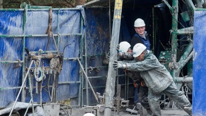 Akcja w kopalni: We wtorek mogą opuścić kamerę w rejon poszukiwań