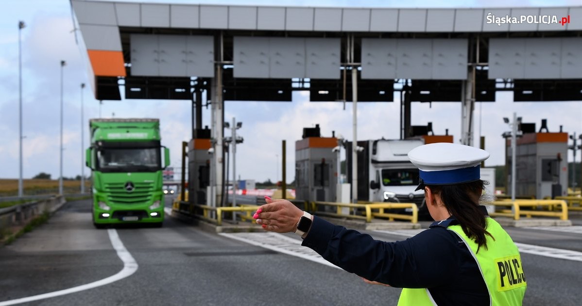 Akcję "Bezpieczna autostrada" przeprowadzili śląscy policjanci /Policja