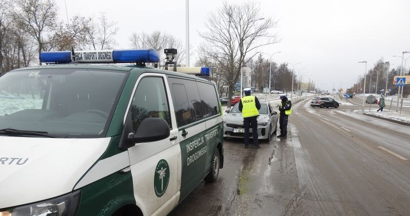 Akcję przeprowadzili policjanci razem z inspektorami ITD /Policja