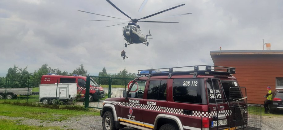 Akcję skomplikowała niesprzyjająca pogoda /Horska Zachranna Sluzba /