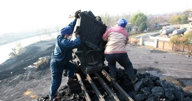 Akcyzą ma być obłożony węgiel stosowany do celów opałowych /AFP