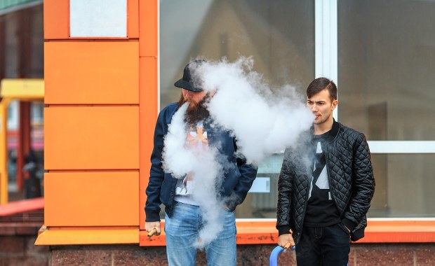 Akcyza na wkłady do e-papierosów. Nowa opłata jeszcze w tym roku