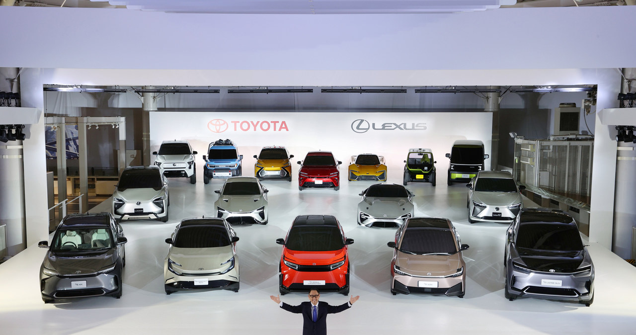 Akido Toyota poinformował, że do 2030 roku Toyota zaprezentuje 30 modeli elektrycznych /Informacja prasowa