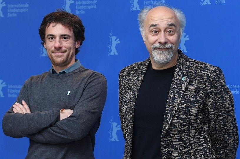 Aktor Elio Germano (L) i reżyser Giorgio Diritti (P) podczas konferencji prasowej na festiwalu w Berlinie /Matthias Nareyek/WireImage /Getty Images