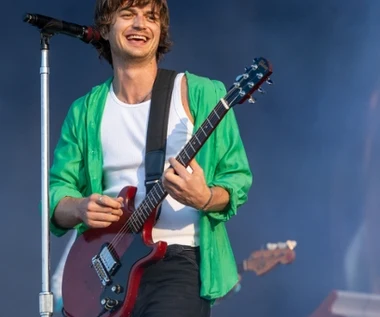 Aktor ze "Stranger Things" odniósł kolejny sukces. Jego utwór numerem jeden na Spotify