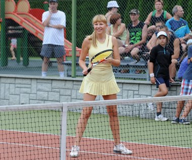 Aktorka lubi aktywnie spędzać czas chodząc po górach, grając w tenisa i piłkę ręczną oraz jeżdżąc na snowboardzie. W czasie studiów trenowała piłkę ręczną, jest brązową medalistką Akademickich Mistrzostw Polski w tej dyscyplinie. 