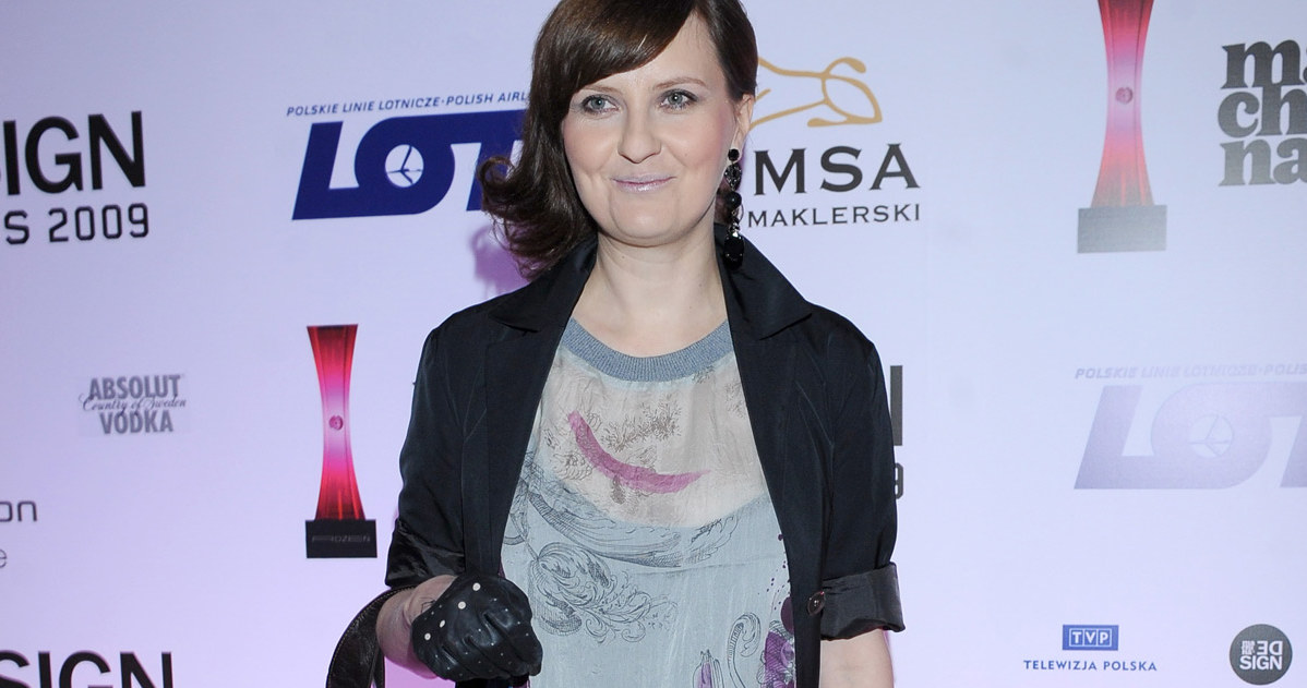 Aktorka podczas Machina Music Awards. Październik 2009. Skoro zna się na rzeczy, po co to chałturzenie? /Andras Szilagyi /MWMedia