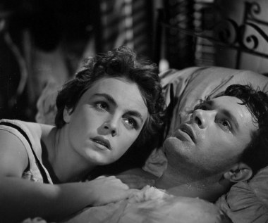 Aktorską karierę rozpoczął w połowie lat 50. XX wieku od niewielkiej roli w wojennych "Godzinach nadziei" (1955), potem propozycje posypały się jak z rękawa. Zagrał postacie pierwszoplanowe m.in. w "Zimowym zmierzchu" (1956), i "Dwojgu z wielkiej rzeki" (1958). Był nawet murowanym kandydatem do Zbyszka z Bogdańca w "Krzyżakach", ale w ostatniej chwili rolę sprzątnął mu sprzed nosa nikomu wówczas nieznany Mieczysław Kalenik.
 
("To i Owo")