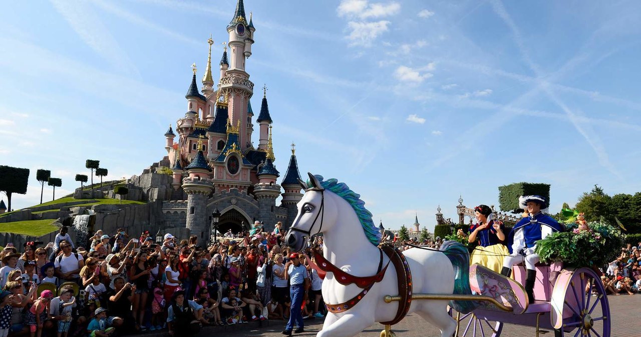 Aktorzy, wcielający się w role postaci bajek z Disneya, ogłosili założenie związku zawodowego /AFP