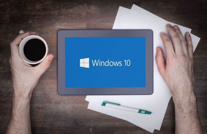 Aktualizacja do Windowsa 10 nie będzie już w żadnym wypadku bezpłatna /123RF/PICSEL