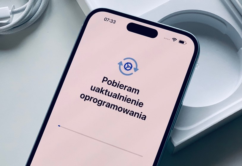 Aktualizacja iOS na iPhonie 15 /Dawid Długosz /INTERIA.PL