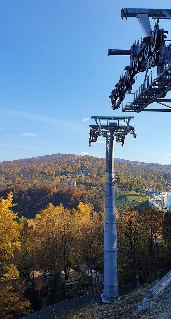 Aktualny postęp prac budowy nad Soliną /Polskie Koleje Linowe /