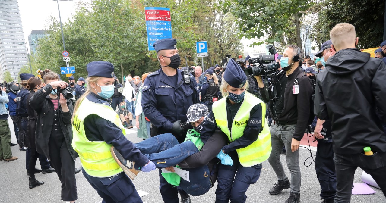Aktywiści klimatyczni protestowali w centrum Warszawy