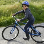 Aktywiści rowerowi zaskoczyli. Nie chcą obowiązkowych kasków dla dzieci
