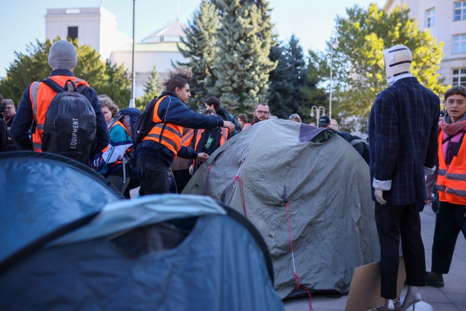 Aktywiści z Ostatniego Pokolenia /Leszek Szymański /PAP