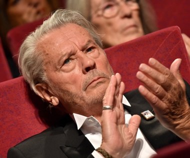 Alain Delon miał udar mózgu. "Spokojnie odpoczywa w klinice"