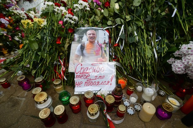 Alaksandr Tarajkouski zginął podczas rozpędzania przez OMON protestu na Puszkińskiej w poniedziałek /YAUHEN YERCHAK /PAP/EPA