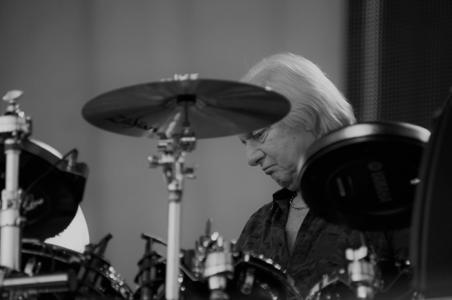 Alan White /Shutterstock