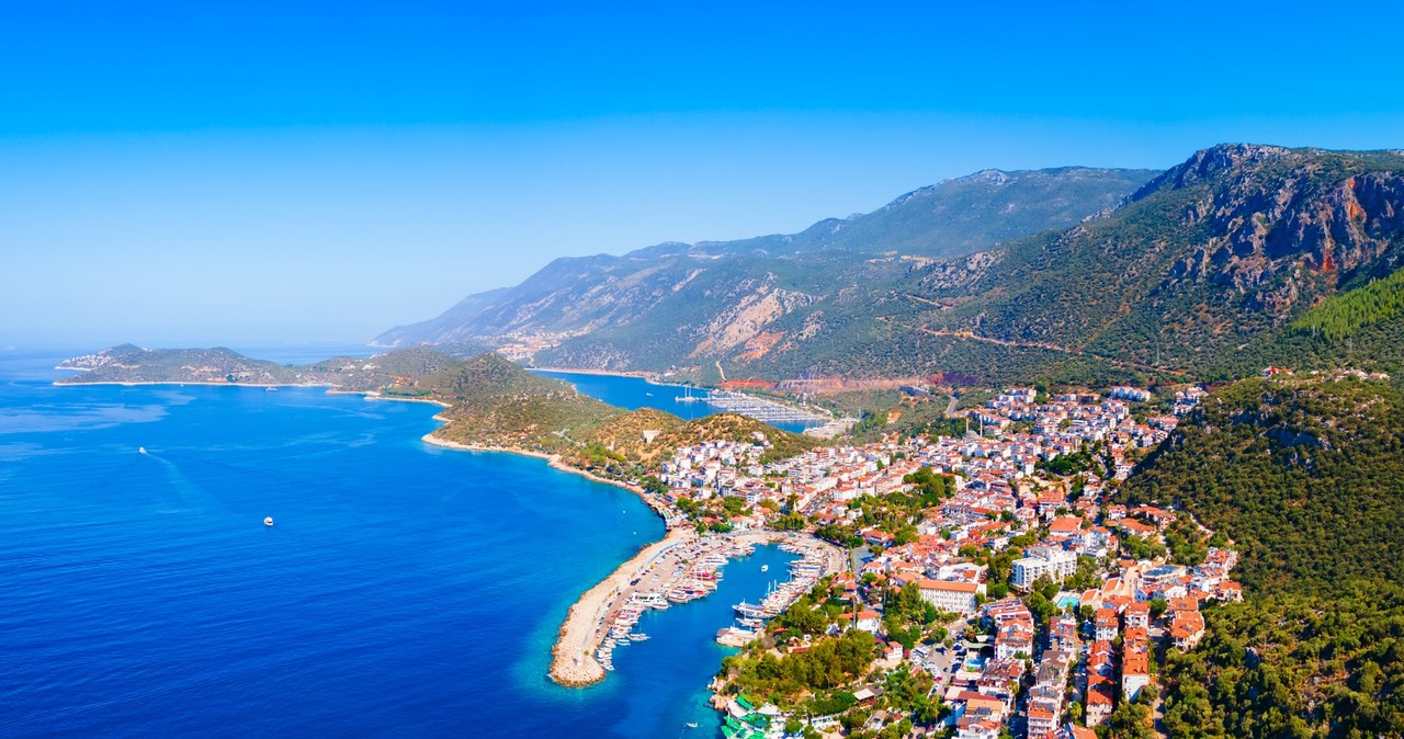 Alanya w Turcji ma być najtańszym kierunkiem wakacyjnym all inclusive w 2025 roku. /Pixel