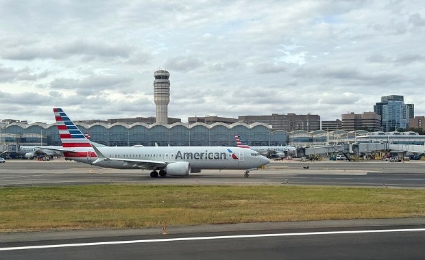 Alarm bombowy na lotnisku Ronalda Reagana w Waszyngtonie. Wstrzymano wszystkie loty