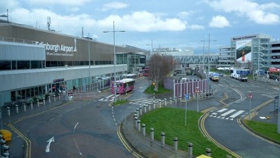 Alarm na pokładzie i awaryjne lądowanie. Samolot zablokował lotnisko