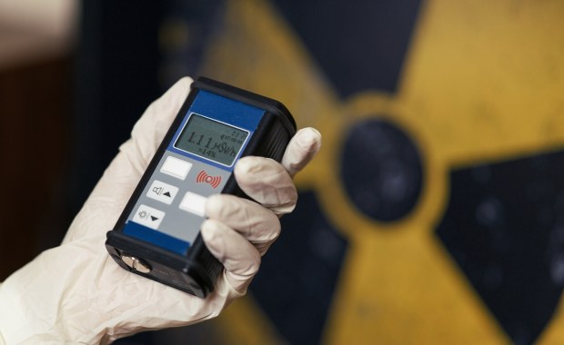 Alarm radiacyjny w Dąbrowie Górniczej. Samochód ze złomem zatrzymany przez służby