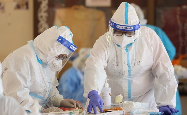 Alarm w Austrii. Pierwszy podejrzany przypadek wirusa Ebola