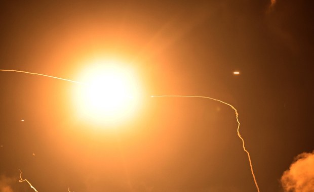 Alarm w Izraelu: Kończą się zapasy pocisków przechwytujących irańskie rakiety