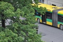 Alarm w Katowicach. W miejskim autobusie znaleziono pozostawioną butlę z gazem